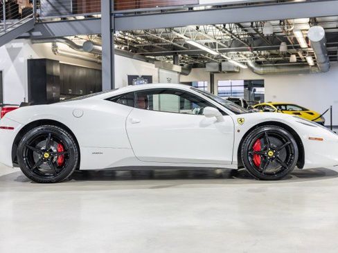 Used 2013 Ferrari 458 Italia Coupe image 7