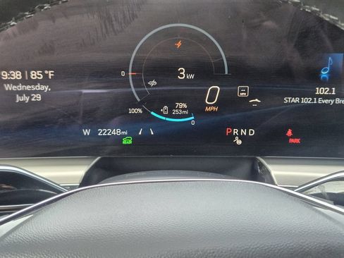 Used 2025 Cadillac Lyriq Sport AWD/4WD image 14