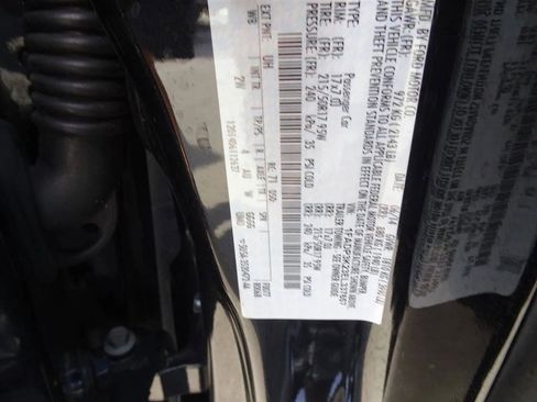 Used 2014 Ford Focus SE w/ Equipment Group 201A image 11