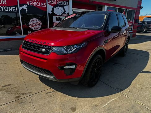 Used 2018 Land Rover Discovery Sport HSE AWD/4WD image 2