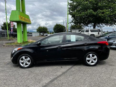 Used 2012 Hyundai Elantra GLS w/ Preferred Pkg 3 FWD image 6