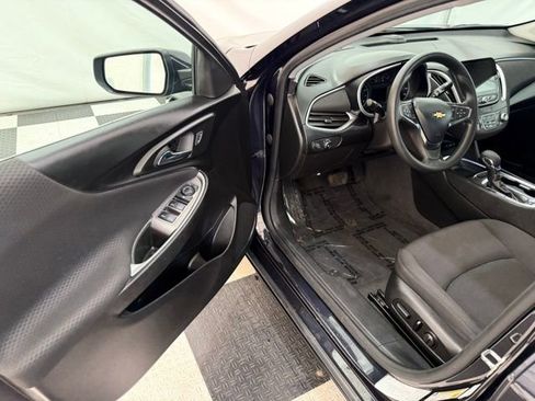Used 2023 Chevrolet Malibu LT image 28