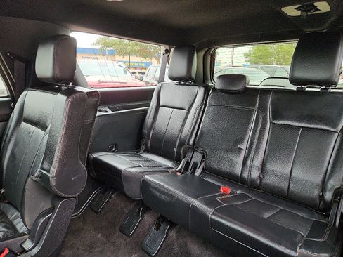 Used 2020 Ford Expedition Max XLT w/ Equipment Group 202A AWD/4WD image 11