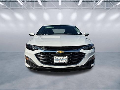 Used 2023 Chevrolet Malibu LT image 2