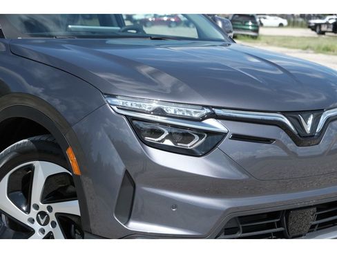 Used 2023 VinFast VF 8 Eco AWD/4WD image 25