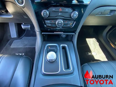 Used 2015 Chrysler 300 S RWD image 39