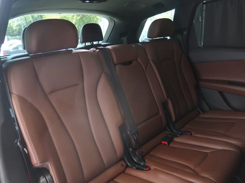 Used 2019 Audi Q7 3.0T Prestige AWD/4WD image 34