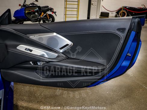 Used 2021 Chevrolet Corvette Stingray Premium Conv w/ Z51 Performance Package image 88