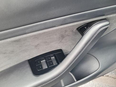 Used 2018 Tesla Model 3 Long Range image 27