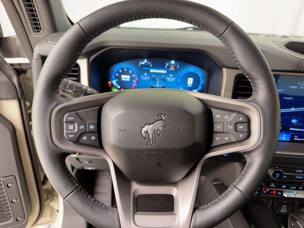 Used 2026 Ford Bronco Outer Banks AWD/4WD image 10