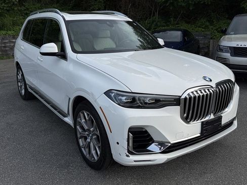 Used 2020 BMW X7 xDrive40i w/ Executive Package AWD/4WD image 22