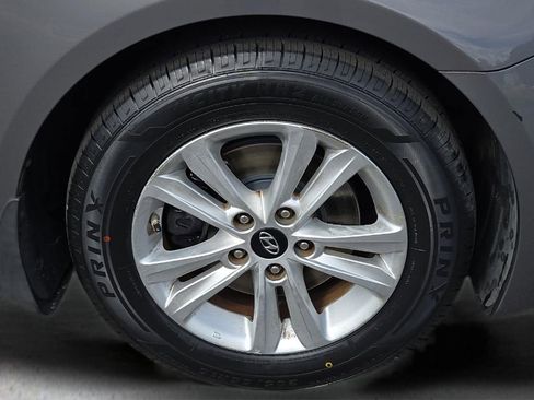 Used 2011 Hyundai Sonata GLS w/ Popular Equipment Pkg 2 FWD image 11