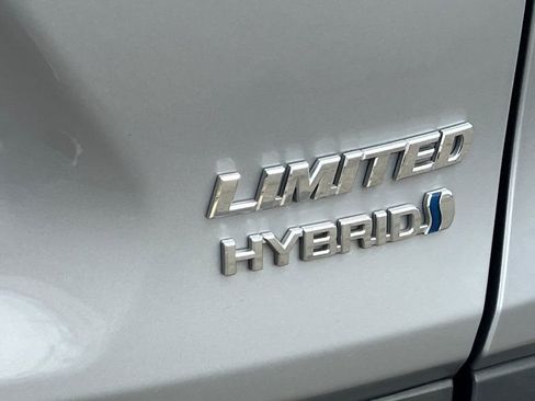 Certified 2022 Toyota RAV4 Limited AWD/4WD image 28