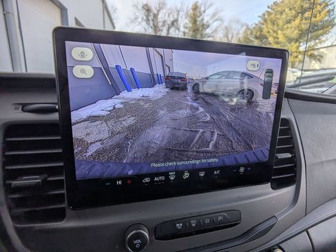 Used 2022 Ford Transit 350 XLT RWD image 19