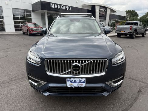 Used 2022 Volvo XC90 T8 Inscription image 8