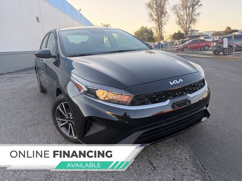 Used 2024 Kia Forte LXS FWD image 2
