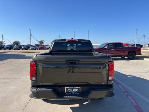 Used 2023 Chevrolet Colorado LT w/ LT Convenience Package II image 5