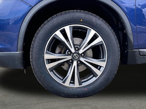 Used 2017 Nissan Rogue SL w/ SL Premium Package image 8