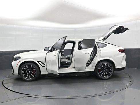 Used 2022 BMW X6 M Base w/ Competition Package image 50
