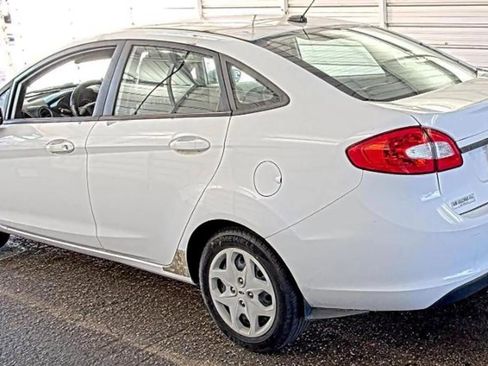 Used 2011 Ford Fiesta S image 6