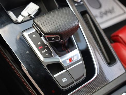 Used 2024 Audi SQ5 Prestige image 40