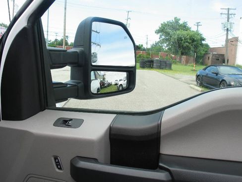 Used 2018 Ford F150 XL w/ Equipment Group 101A Mid AWD/4WD image 55
