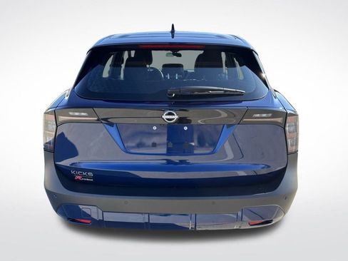 Used 2025 Nissan Kicks S image 8