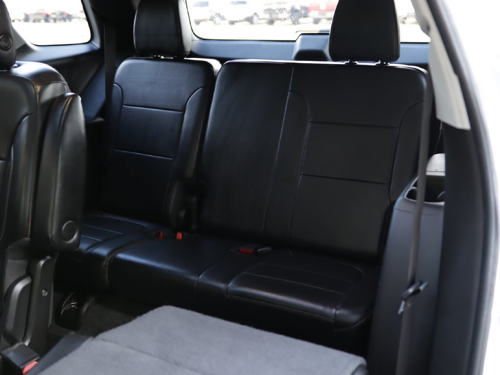 Used 2018 Chevrolet Traverse Premier w/ Redline Edition FWD image 32