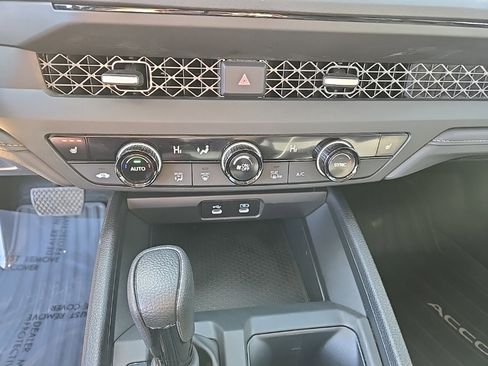 Used 2024 Honda Accord EX image 30