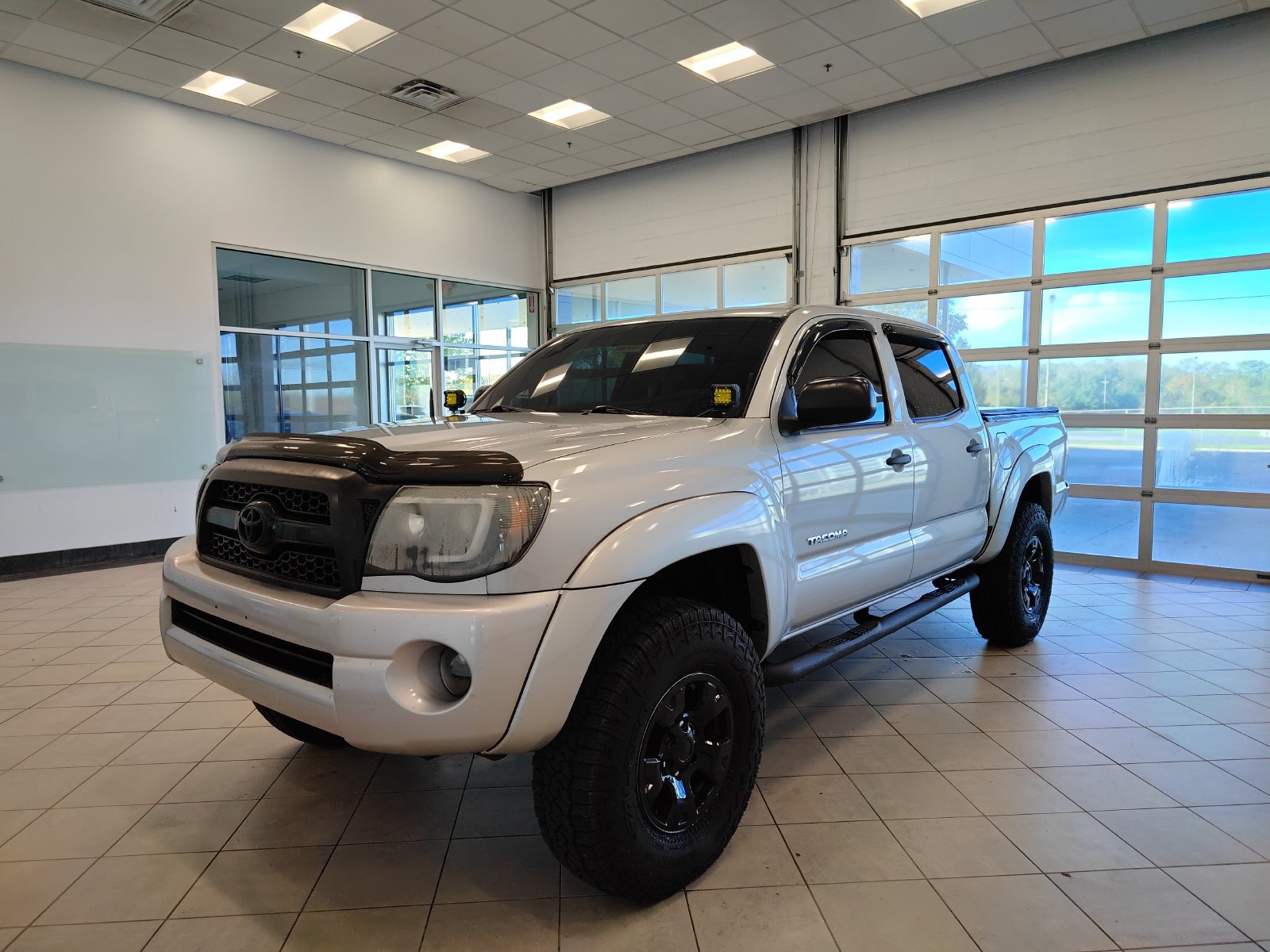 Used 2011 Toyota Tacoma 4x4 Double Cab w/ SR5 Pkg #2 image 7