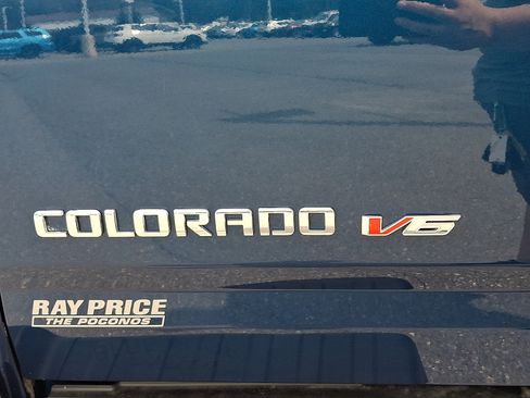 Used 2019 Chevrolet Colorado LT AWD/4WD image 30