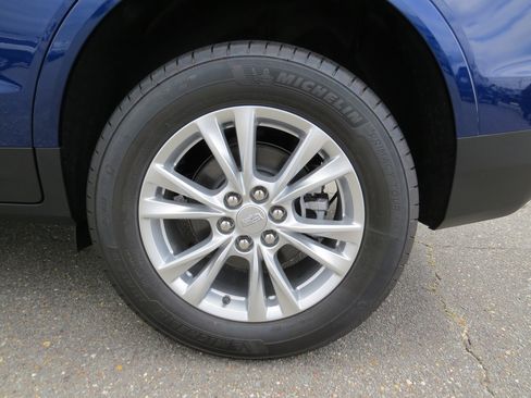 New 2025 Cadillac XT5 Luxury w/ LPO, Floor Liner Package image 12