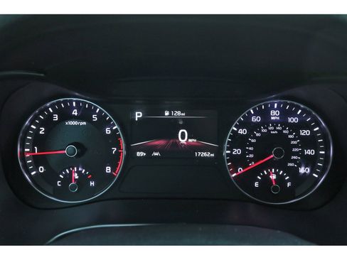 Used 2024 Kia Forte LXS w/ LXS Technology Package FWD image 16