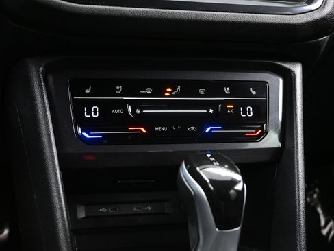 Used 2024 Volkswagen Tiguan SEL R-Line AWD/4WD image 24