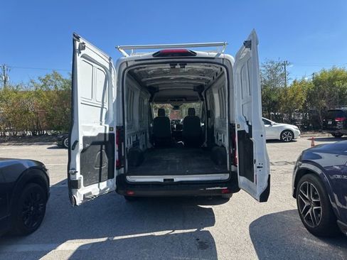 Used 2019 Ford Transit 250 148 Medium Roof image 5