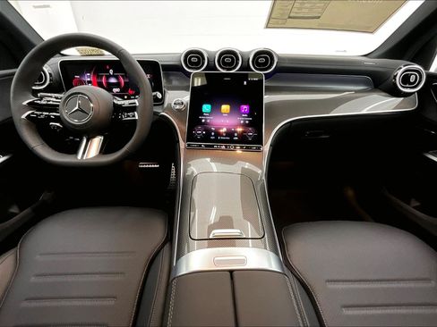 Used 2026 Mercedes-Benz GLC 300 image 8