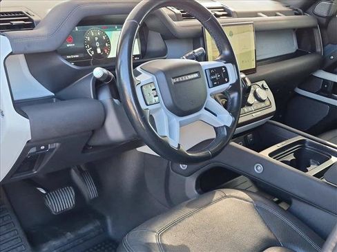 Used 2022 Land Rover Defender 110 SE AWD/4WD image 10