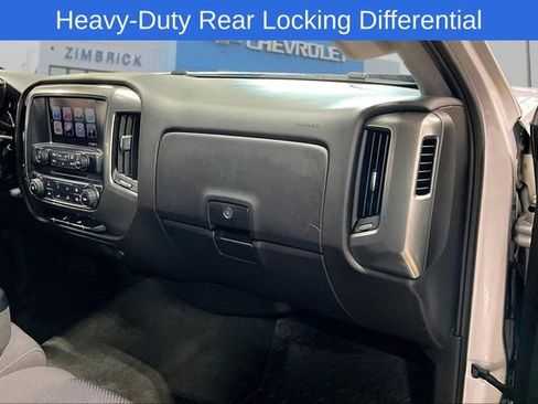 Used 2018 Chevrolet Silverado 1500 LT AWD/4WD image 26