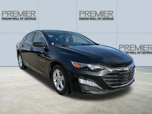 Used 2023 Chevrolet Malibu LT image 3