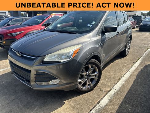 Used 2014 Ford Escape SE w/ Equipment Group 201A image 1