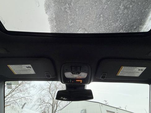 New 2026 GMC Canyon Elevation w/ Convenience Package image 25