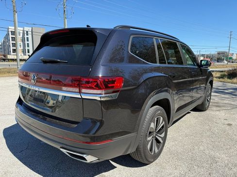 Used 2024 Volkswagen Atlas SE image 6