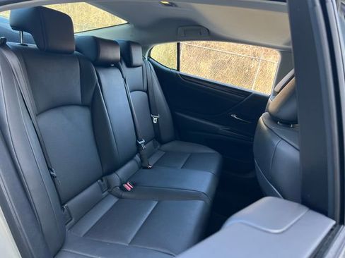 Used 2019 Lexus ES 350 w/ Premium Package image 29