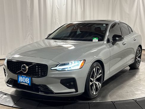 Used 2024 Volvo S60 B5 Core FWD image 1