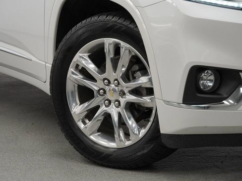 Used 2019 Chevrolet Traverse High Country w/ LPO, Floor Liner Package AWD/4WD image 9