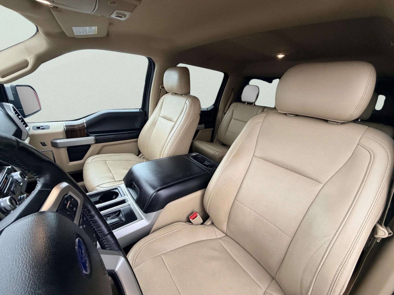 Used 2017 Ford F150 Lariat w/ Equipment Group 502A Luxury AWD/4WD image 17