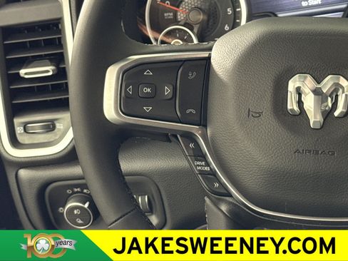 New 2026 RAM 1500 Big Horn AWD/4WD image 17