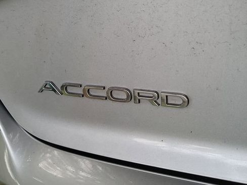 Used 2023 Honda Accord EX image 9