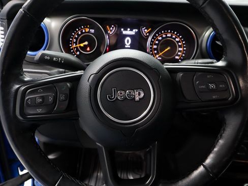 Used 2022 Jeep Gladiator Willys image 33