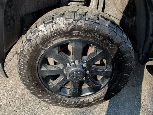 Used 2022 RAM 2500 Big Horn w/ Level C Equiment Group image 9